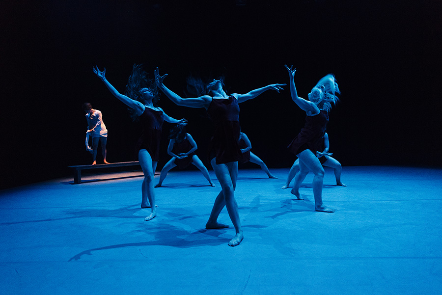 DanceBill_T2_1_HR9175