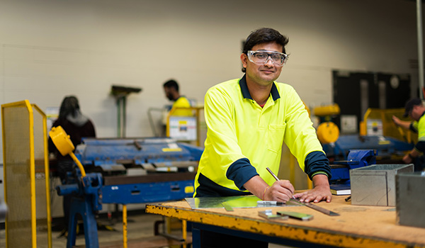 metal-fabrication-student