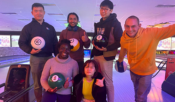 International-students-bowling